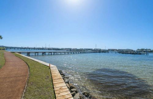 Dockside Dream-Waterfront-Boat Slip-Downtown - Foto 31