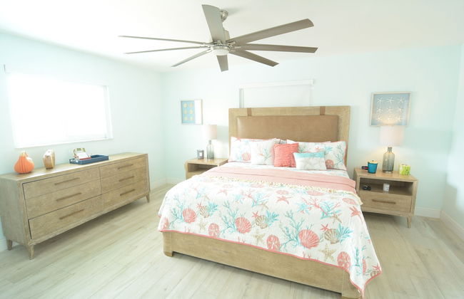 Beautiful Canal Front Home With Above Ground Pool, Dock And Fish Cleaning Station 4 Bedroom Home by RedAwning - Photo 2