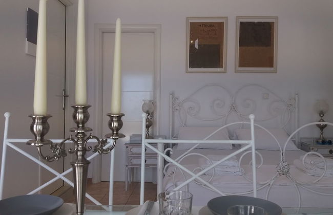 Estate Dafnopanagia Luxury Apartment - Photo 15