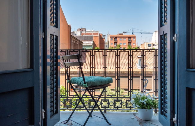 Stunning 4BR Apart in Sagrada Familia - Photo 39