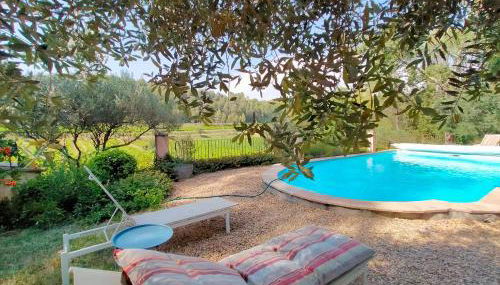 Le Figuier appart 2-3 pers en plein vignoble avec piscine privée à 30mn des gorgesdu Verdon et des plages - Foto 2