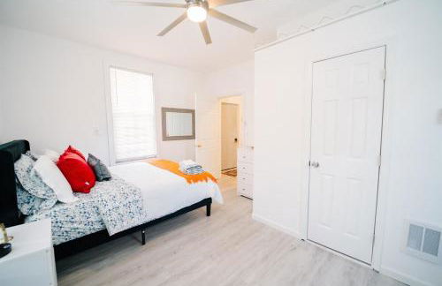 Modern 5BR DC Home Free Parking Steps from Metro Family-Friendly - Photo 31