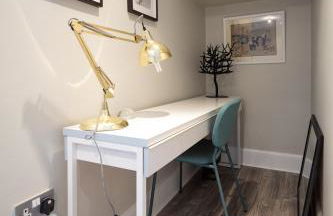 The Ballroom - Huge Apartment in Lichfield City Centre - Foto 34