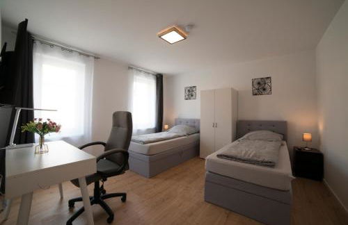 Schöne große Ferienwohnung 79m2 und 2 Bäder, Zentrumnah, 2OG - Foto 13