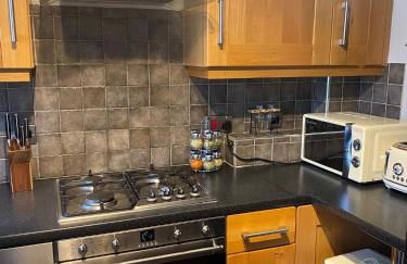 Sun Set House With Hot Tub - Photo 41