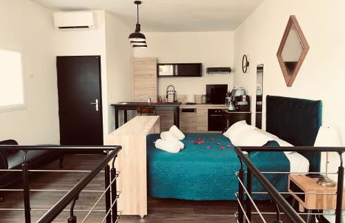 Mieuxqualhotel jacuzzi privatif La retro - Foto 9