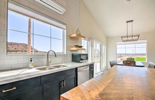 Modern Ranch House with Fire Pit and Valley Views - Foto 16