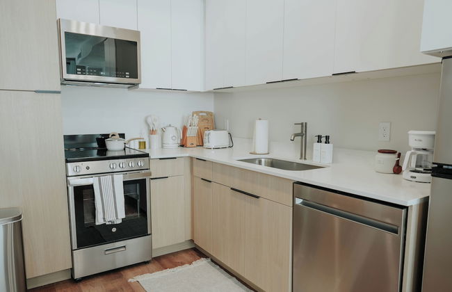 NEW Central SLC Apt l Citview l CLose to Skiing - Photo 6