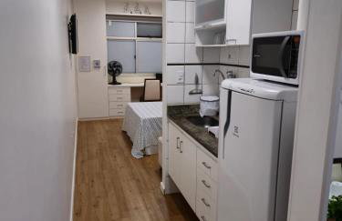 Apartamento aconchegante - Portaria 24 horas - Self Check-in - Bairro Sudoeste - Foto 17