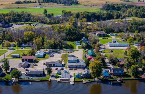 Wolf River Multi-Family Retreat - Sleeps 14 Pontoon Boat Paddle Boards Firepit - Foto 25