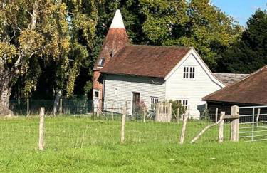 Beautiful 2 bed Oast - 15 acre farm - Tunbridge Wells - Photo 18