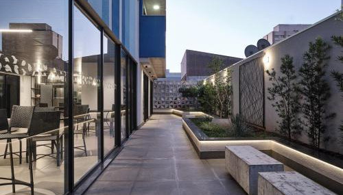 Seu Refúgio Sofisticado no Centro de Maringá - Foto 5