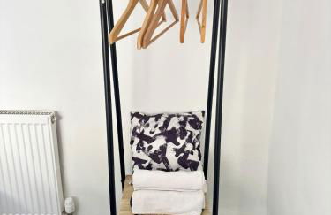 Treforest Apartment 2 Bedrooms - Next Station- Free Parking - Foto 26