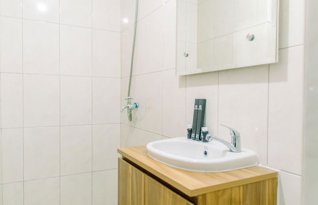 Comfy Studio At Amazana Serpong Apartment - Photo 11