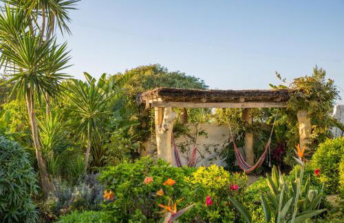 Exotic Beachfront Retreat Handcrafted Bohemian Luxury - Foto 21