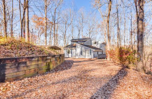 Lakefront Gem with Games in Westminster! - Foto 35