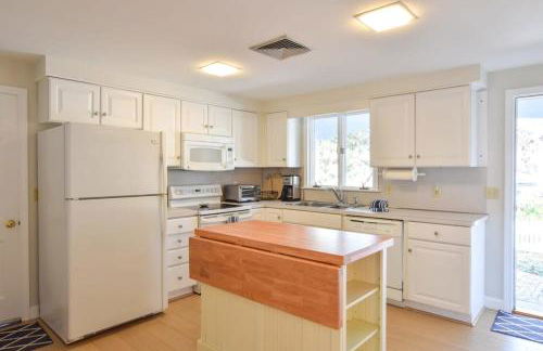 Sunroom Spacious Deck 8 Mins to Mayflower Beach - Foto 11