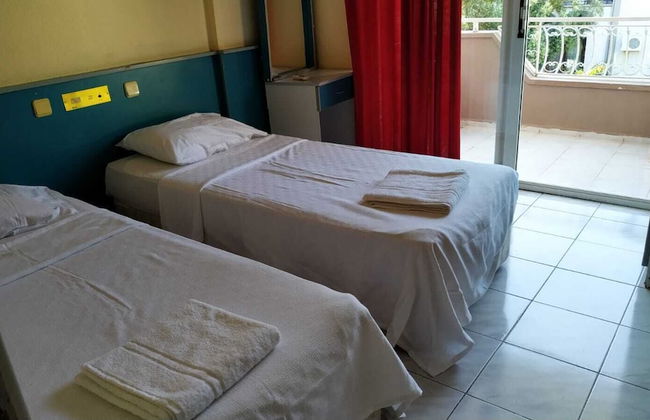 Nirvana Apart - Photo 3