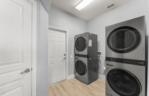 Fabulous Windsor Hills View - Huge pool deck - newly redecorated open plan - Foto 39