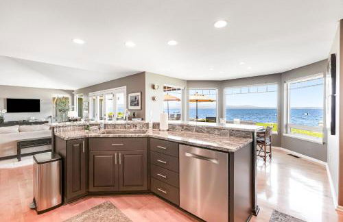 Misty Lady at Water's Edge - Foto 5