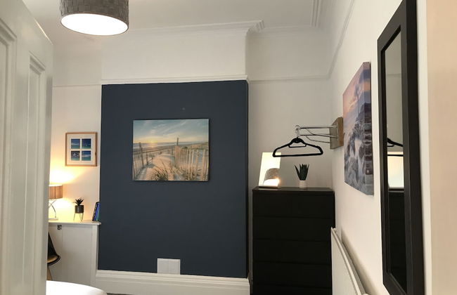 Bright Spacious 3-bed With Office & Patio, Preston - Foto 7