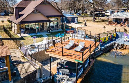 Luxury Lakefront Getaway - Foto 30