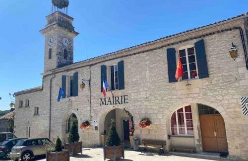 Peaceful gîte with stunning pool near market town - Foto 40