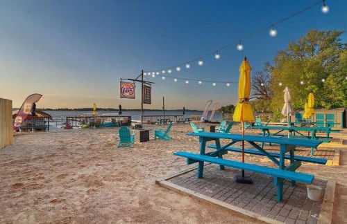 Chain O' Lakes Beach Penthouse Sunset View and Boat Dock - Foto 9