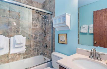 Ghostriders 5 by AvantStay 2 Bedroom Condo Near Main Street Hiking Skiing STR permit 3571 - Foto 13