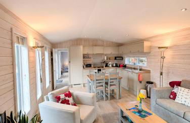 1 or 2 bedroom Hot tub Lodges - Foto 7