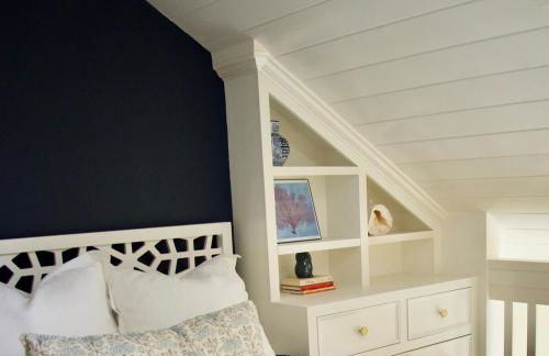 Exquisite Carpinteria Beach Cottage, Steps Away From The Beach - Photo 4