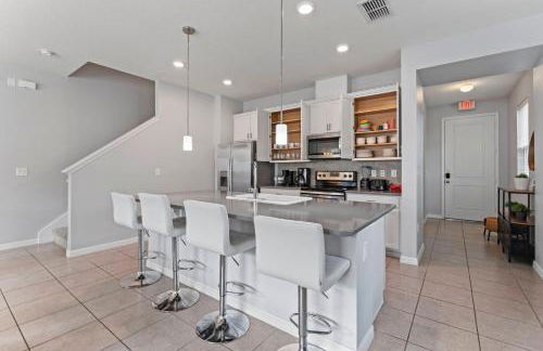 Amazing 4BdrmsPrivate Hot Tub7 miles from Disney - Foto 29