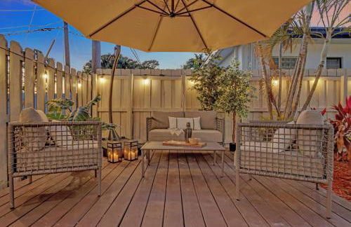 Stunning 2 Story Villa with Pool - Photo 14