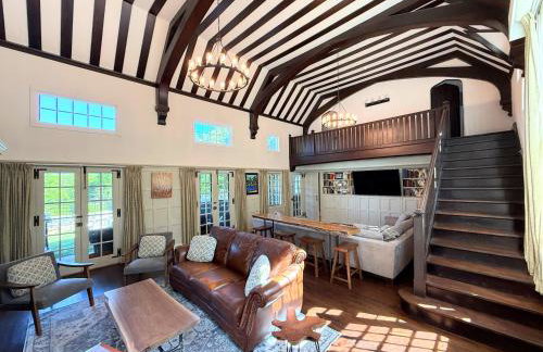 WOW New Spectacular Franconia Home - history - views - fire pit - hot tub - pool - grandeur - MUST SEE - Foto 30