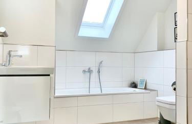 Tolles Ferienhaus freistehend mit Sauna und Kamin - Foto 19