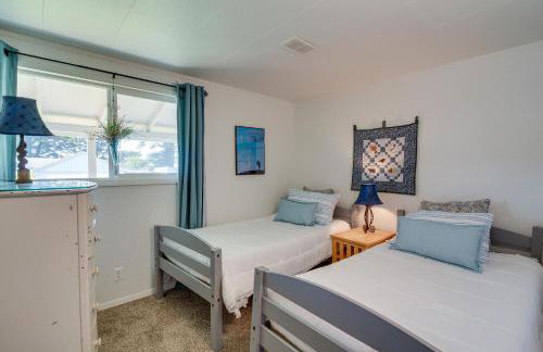 Central Bandon Retreat with Deck Less Than 1 Mi to Beach! - Photo 19