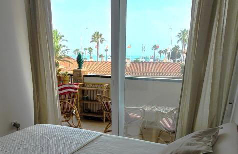 The sea at your doorstep - Photo 6