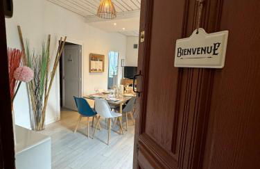 La maison Auguste - vue imprenable sur la Cité - Foto 2