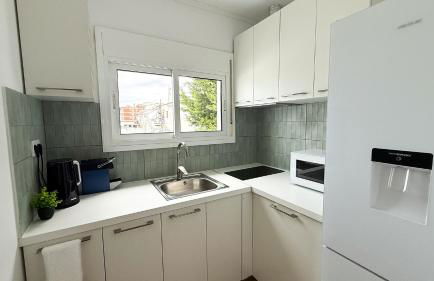 111 - Beachside Renovated 1BR apt 5 min from Beach - Photo 18