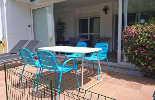 2 Bed Garden Apartment Benavista Direct Pool Access Walk to Golf, Tennis & Amenities - Photo 20