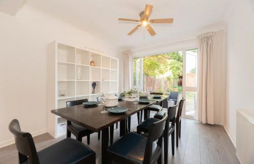 4 Bedroom Family Home In South East London - Photo 51