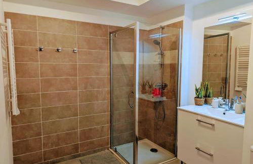 Appartement neuf T2 calme avec terrasse - Proche Marché Liberation - Foto 18