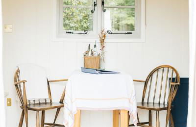 Lapwing Hut - Photo 9