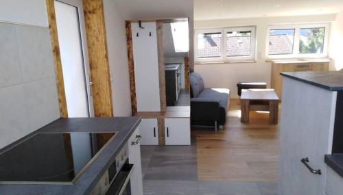 Komplette Dachwohnung mit Balkon und Bergblick - Foto 4