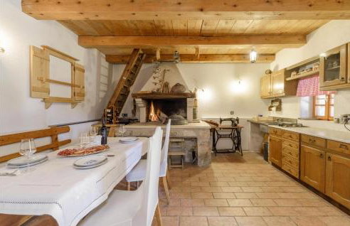 Amazing Home In Novi Vinodolski - Foto 8