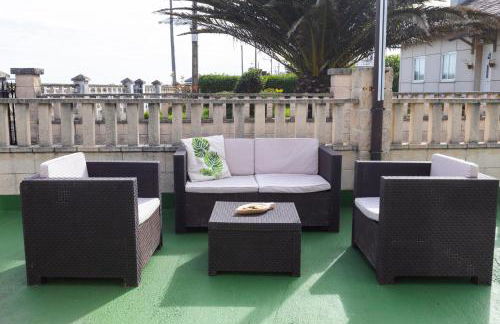 Villa Las Catedrales - Frente a la playa - Amplio jardín - Piscina - Foto 6