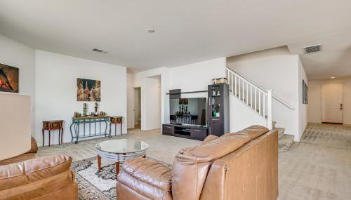 Large Menifee Home: 1 Block to Neighborhood Park! - Foto 5