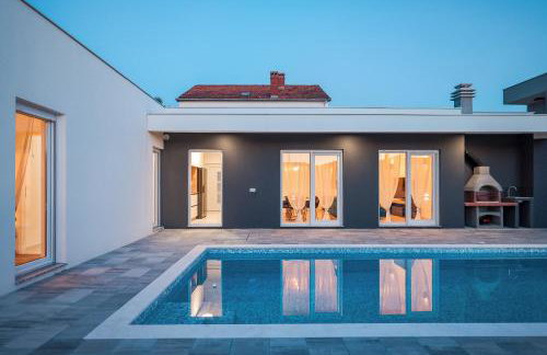 Villa La Reina - Private Heated Pool & Garden - Foto 1