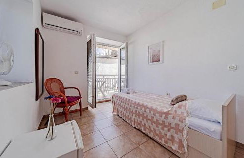 2 Bedroom Gorgeous Home In Hodilje - Photo 27