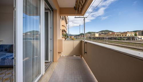 CASA FRANCESCA Luminoso, Wifi e Parcheggio - Foto 3